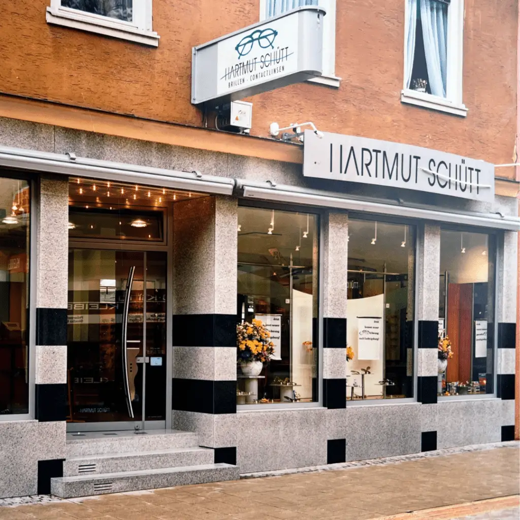 optik-schuett-ludwigsburg-optiker-hoergeraete-innovative meilensteine 1992 Gründung Schütt in der Seestrasse Aussen