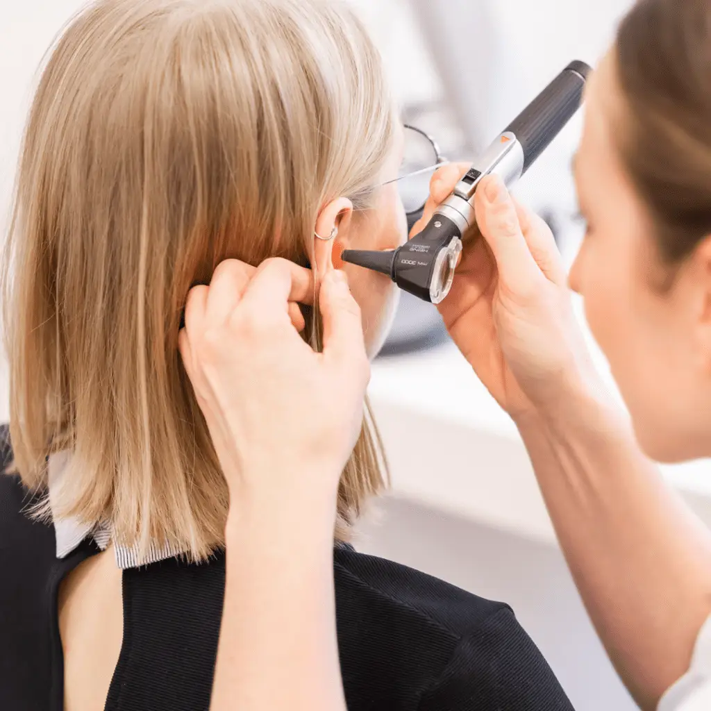 optik-schuett-ludwigsburg-optiker-hoergeraete-innovative meilensteine 2016 barrierefreie Hörakustik Otoskopie