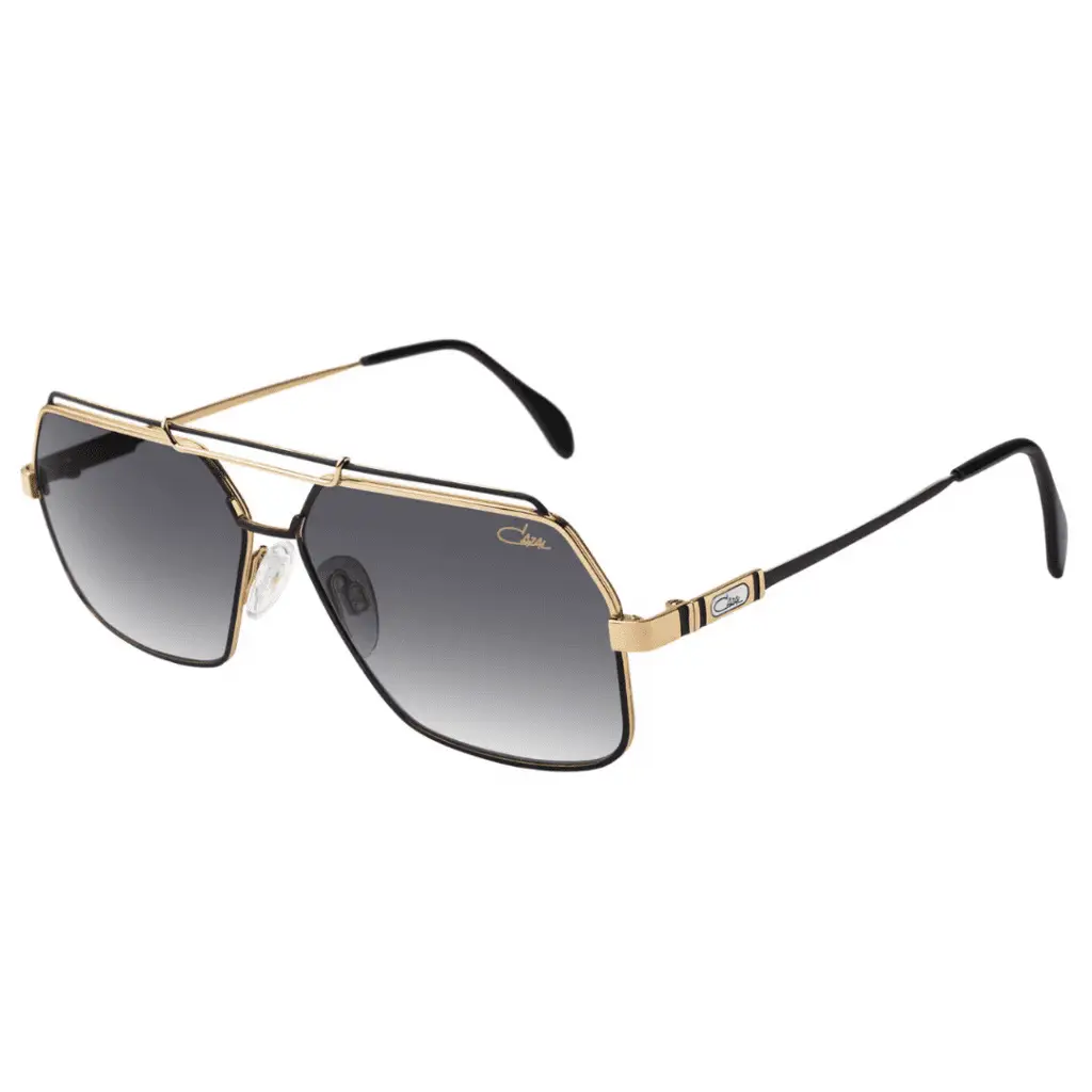 Goldene Piloten-Sonnenbrille auf Weiß