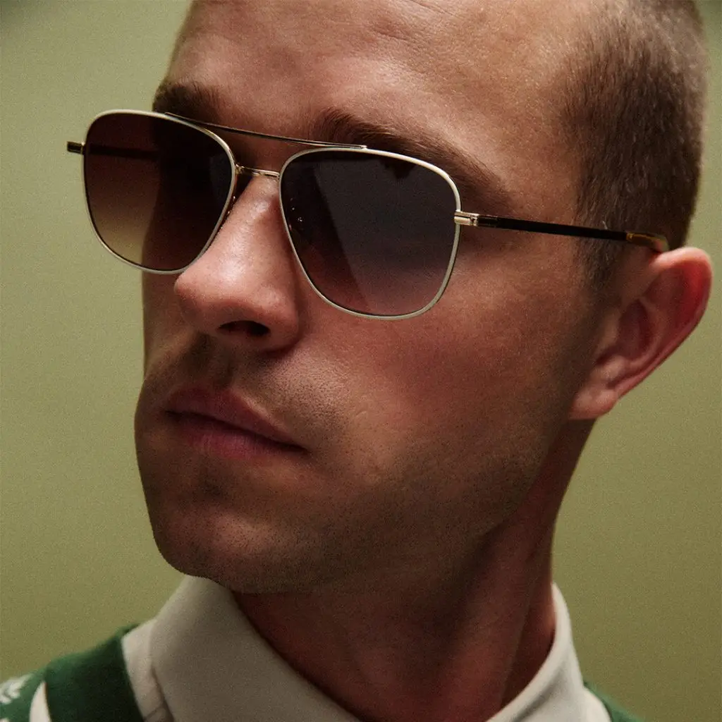 Mann mit Sonnenbrille El Capitan von GLCO im Retro-Look.