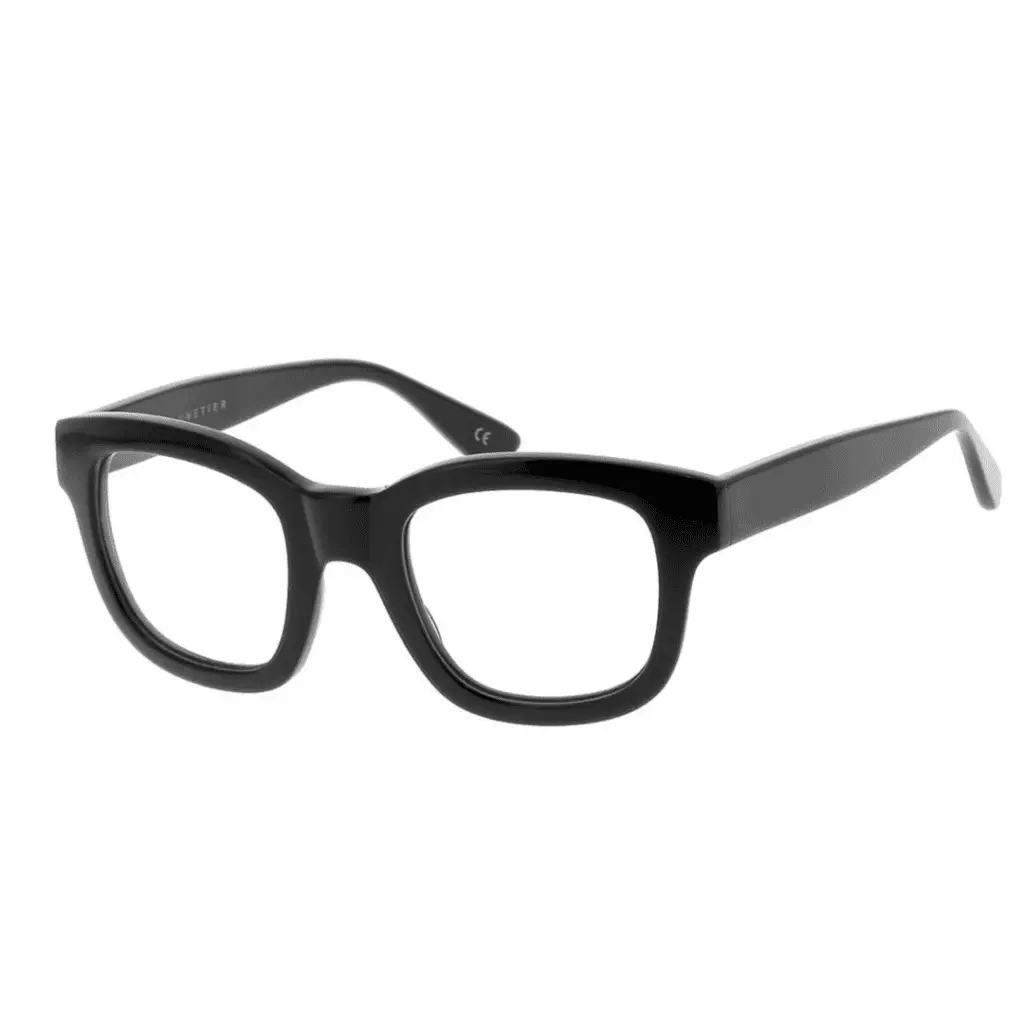 Schwarze Nerdbrille von Lesca auf weißem Hintergrund.